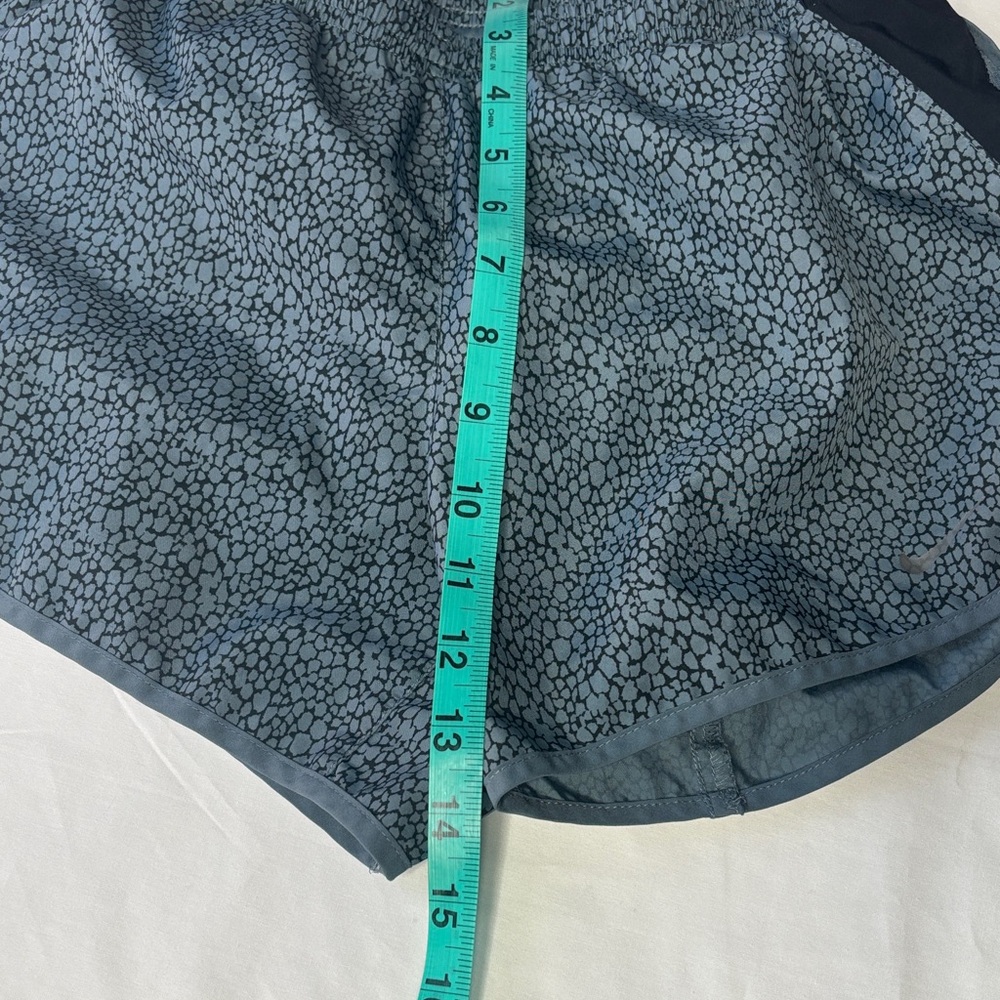 💙 Nike Dri-FIT Athletic Shorts Women’s Small Teal Pattern Drawstring Workout 💙 - Picture 11 of 13